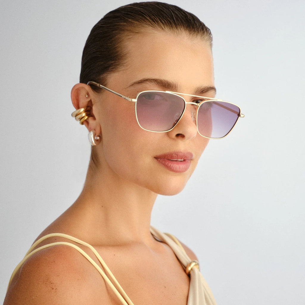 Le Specs Diametric II Sunglasses – Bright Gold/Smoke Grad