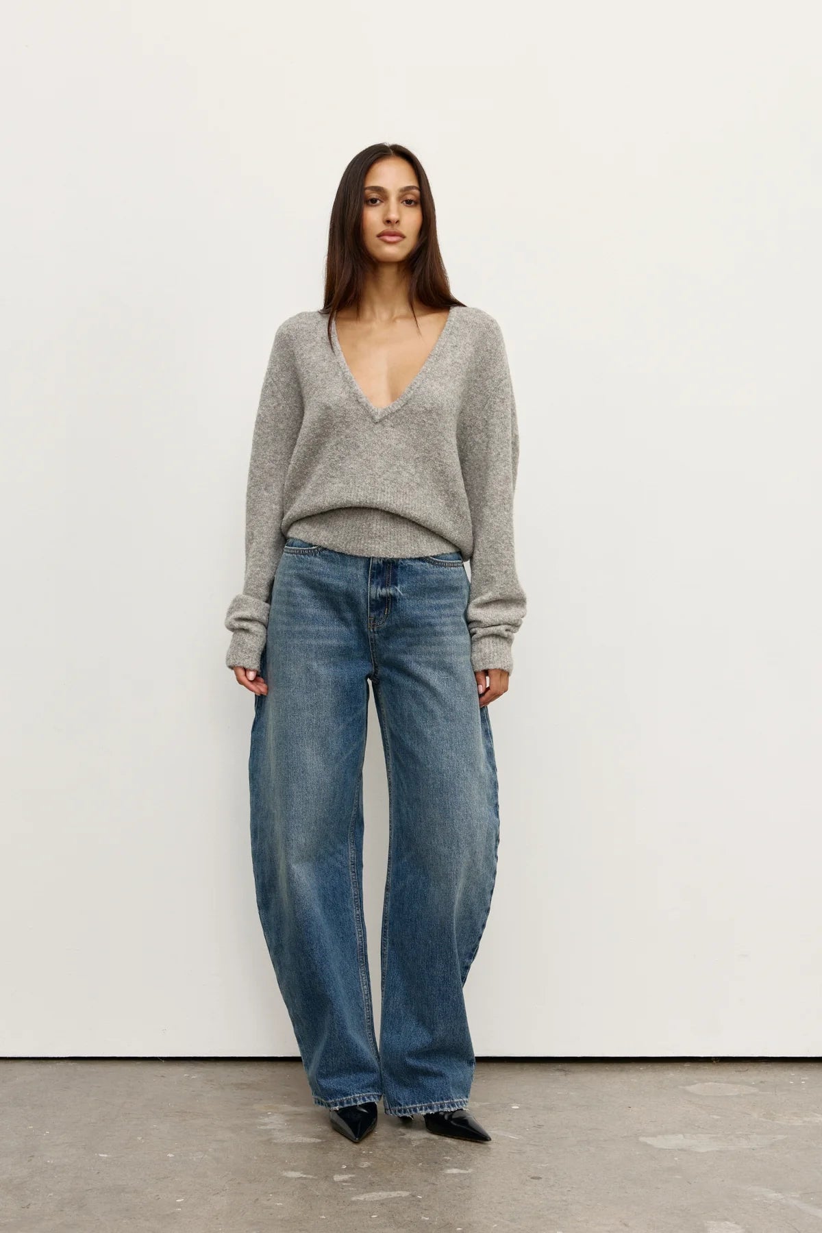 Bayse - Sonia V Neck / Light Grey