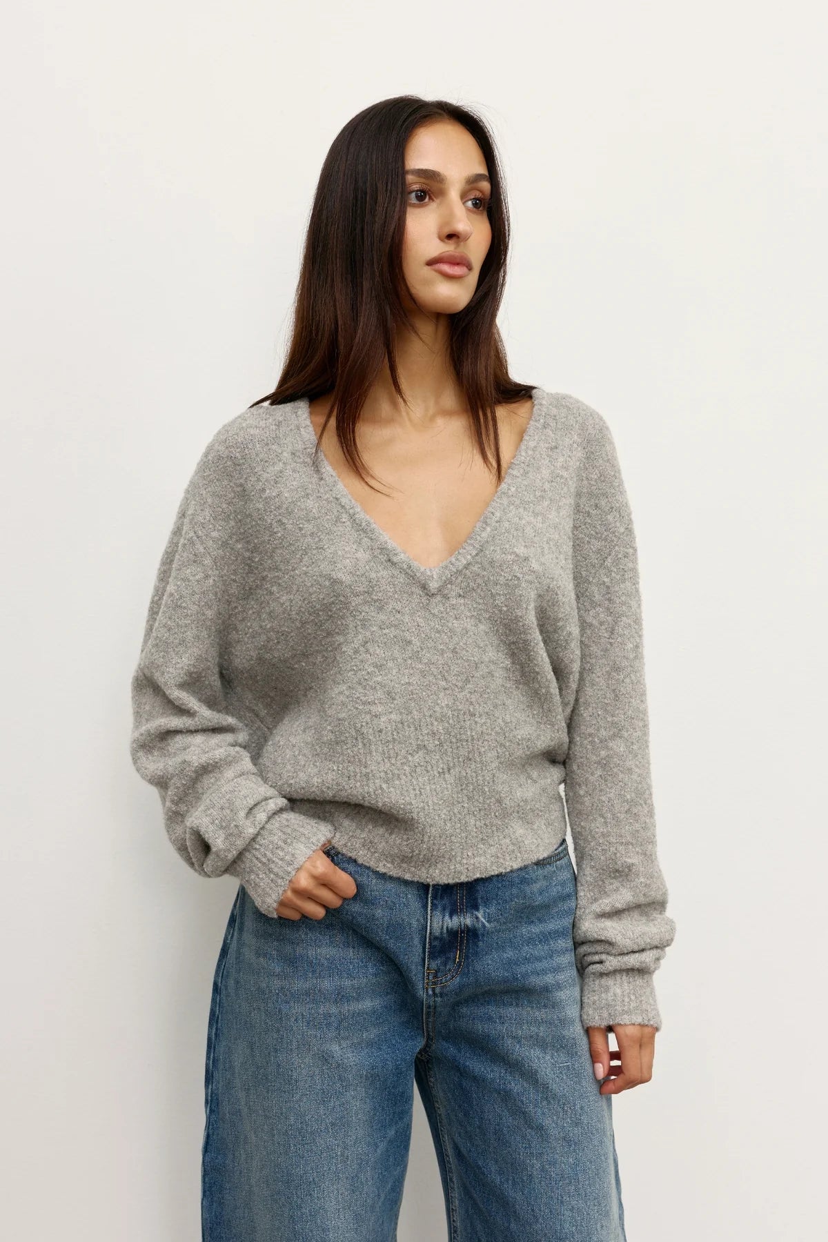 Bayse - Sonia V Neck / Light Grey