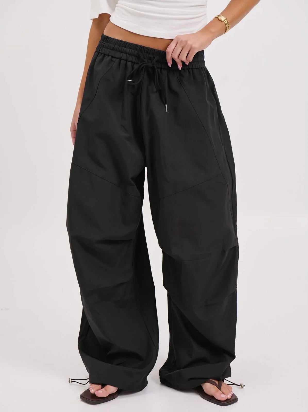 Smaibulun- Mila Cargo Pants / Black
