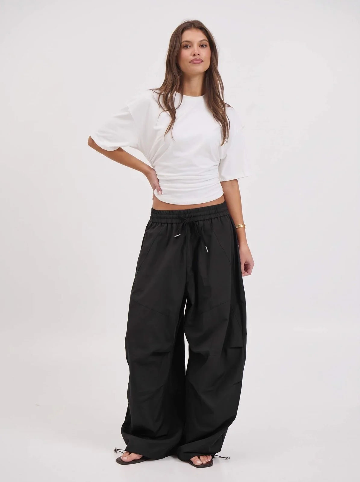 Smaibulun- Mila Cargo Pants / Black